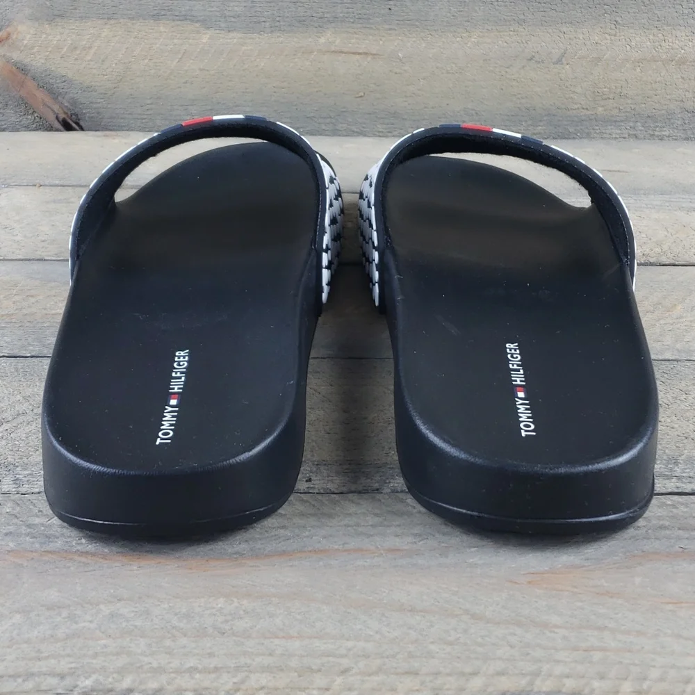 Tommy Hilfiger Women's Dixen Slides Sandals NEW